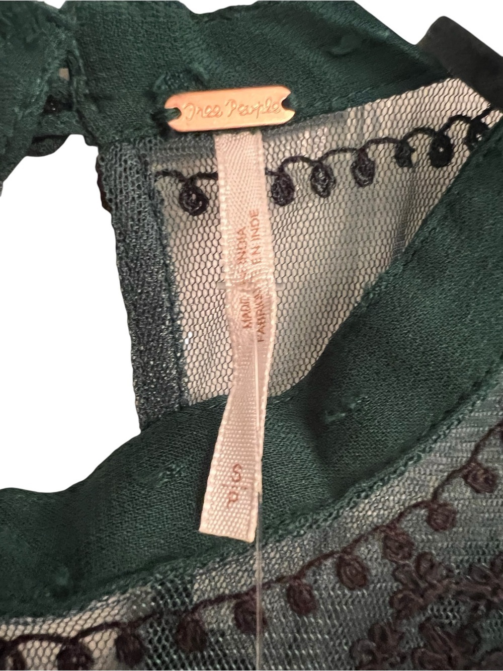 Free People Flowy Sleeveless Embroidered Emerald Green Blouse Size Small NWT - Picture 4 of 7